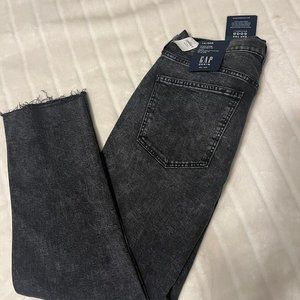 NWT Gap Cigarette Gray Wash Jeans!